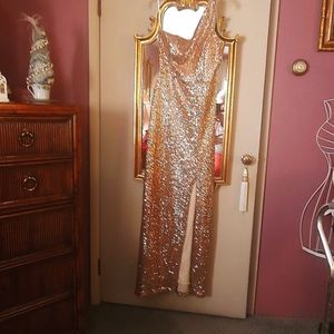 SEQUENCE GOWN SIZE 11